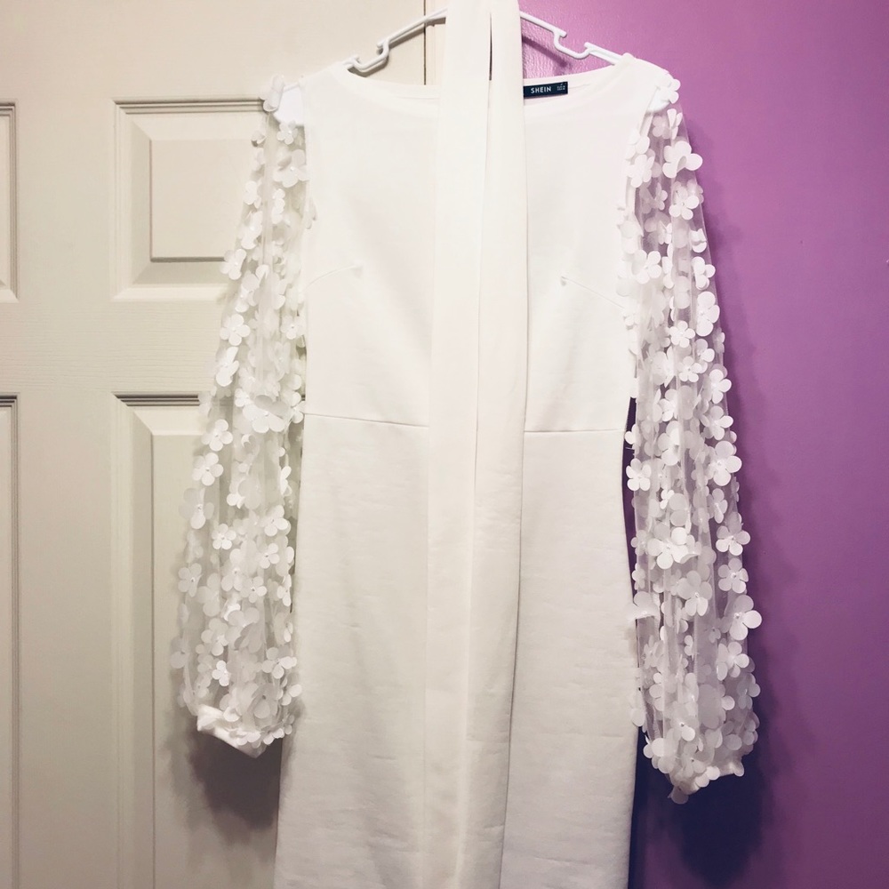 White Floral Long Sleeved Cocktail Dress